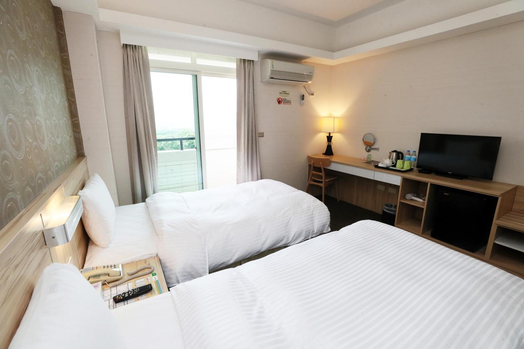 Hoya Resort Hotel Chiayi Exterior photo